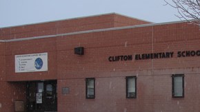 Cinco menores de quinto grado que estudian en esta escuela de New Jersey fueron suspendidos por haber planeado una explosión.