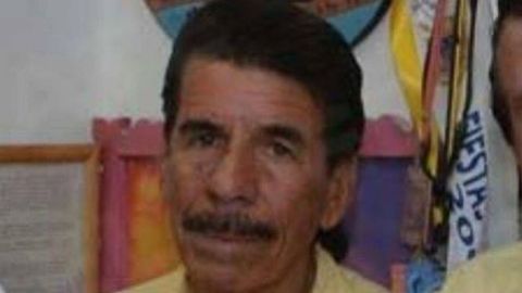 El cantante Pancho Barraza dio sus condolencias a la familia.
