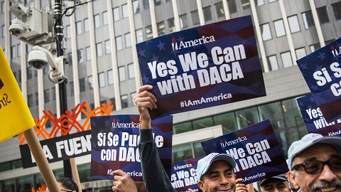 Los programas DACA y DAPA beneficiarían a  millones de inmigrantes indocumentados.