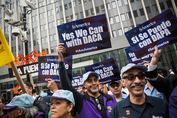 Los programas DACA y DAPA beneficiarían a  millones de inmigrantes indocumentados.