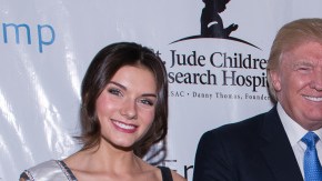 Donald Trump con las ganadoras de Miss Universe Organization en 2014.