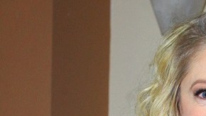 La actriz Edith González está a semanas de regresar a la televisión, por Telemundo.