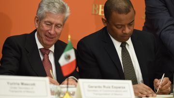 Firman México y Estados Unidos nuevo acuerdo bilateral de servicios aéreos