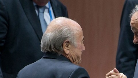 Platini, uno de los grandes futbolistas de todos los tiempos, era el favorito para remplazar a Blatter y limpiar la FIFA.