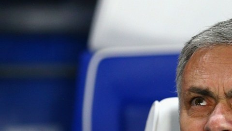 Murinho fue despedido del Chelsea recientemente, equipo al que la temporada pasada hizo campeón de la Premier League.