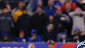 El pateador de Carolina, Graham Cano, patea un gol de campo de 43 yardas en la jugada final del partido para vencer a los Giants.