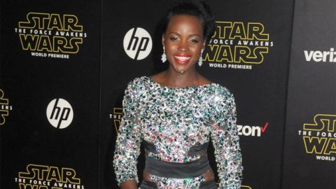 Lupita en el estreno de la película de Star Wars en Hollywood.