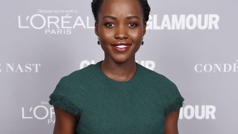 A Lupita Nyongo'o le costó trabajo reconocer su belleza por experiencias personales.