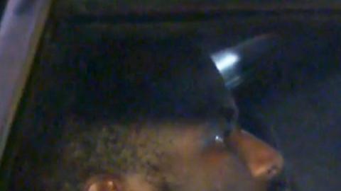 Arlington Thompson está bajo arresto y enfrenta cargos por intento de homicidio. 
(Crédito: captura CBC News)