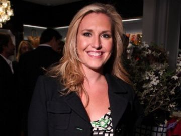 La conductora de CNN, Poppy Harlow, tuvo un contratiempo debido a su embarazo.