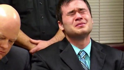 Daniel Holtzclaw no pudo contener el llanto ante el anuncio del veredicto.