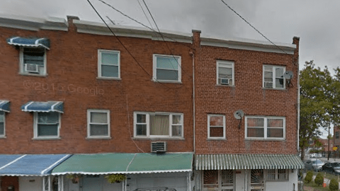 El crimen sucedió frente a los niños del matrimonio, en El Bronx.