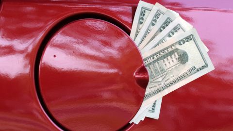 dinero gasolina