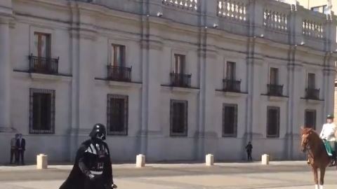 El ministerio de energía  utilizó "la fuerza" para captar la atención de los chilenos y conseguir promover una nueva campaña de ahorro energético.