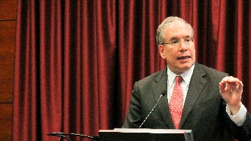 El contralor de la Ciudad Scott Stringer le envió una carta a la Comisión de Derechos Humanos para tomar medidas acerca de los caseros que discriminan en contra de los desamparados.