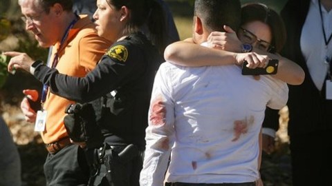 Al menos 14 personas perdieron la vida en el tiroteo en San Bernardino.