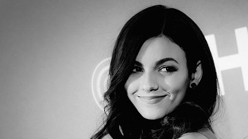 La actriz y cantante juvenil Victoria Justice fue una de las primeras en lamentar lo sucedido en California.