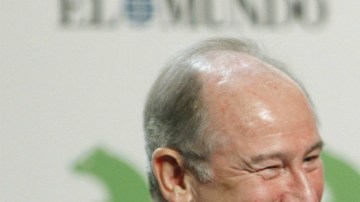La Fiscalía Anticorrupción española pide cuatro años y seis meses de prisión para el exdirector gerente del FMI Rodrigo Rato por el uso de unas tarjetas de crédito opacas durante su etapa al frente de la entidad Caja Madrid.