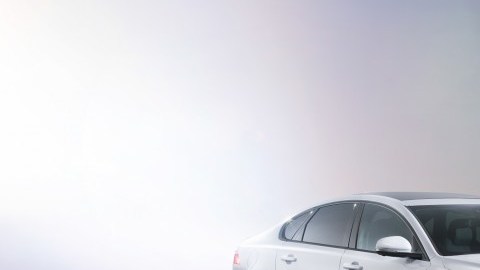 2016-Jaguar-XF-S