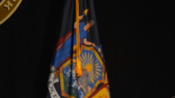 El gobernador Cuomo introdujo la ley para evitar la discriminación en contra de las personas transgénero.