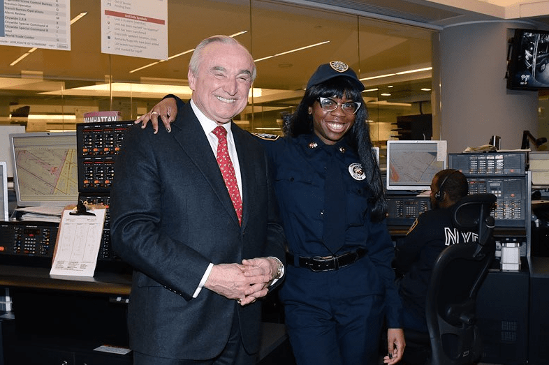 El comisionado Bill Bratton anunció cambios en la forma cómo los agentes del NYPD interactúan con la comunidad. (Twitter/CommissBratton)