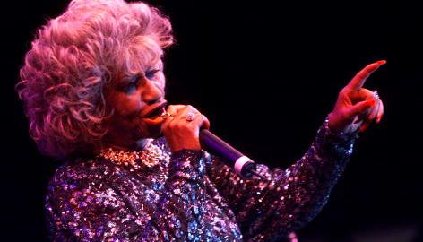 Celia Cruz cantando en
el Music Midtown Festival en Atlanta en 2000.