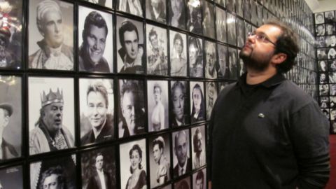 "Esto es el MET, nada puede salir mal", ha dicho el tenor sobre el prestigioso escenario en el que cantaron leyendas como Maria Callas.