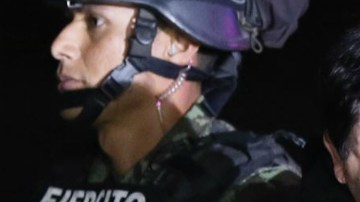 El Chapo cuando fue extraditado a Nueva York.