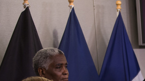 El alcalde De Blasio en una rueda de prensa anunciando medidas de emergencia por la tormenta.