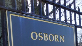 Osborn Playground Park donde una adolescente denunció haber sido violada por varios jóvenes.