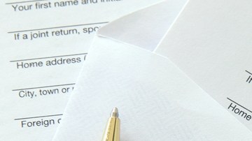 El Crédito Tributario por Ingress del Trabajo o EITC, en sus siglas en inglés, devolvió un promedio de $2,400 el año pasado a quienes lo solicitaron./Shutterstock