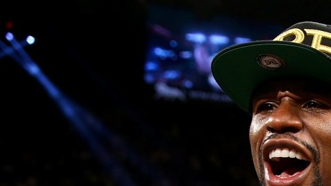 Según la revista Forbes, Floyd Mayweather Jr. se retiró con una fortuna de 700 millones de dólares.