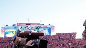 El 19 de enero de 2014, Brady felicitó a Manning luego que éste y sus Broncos ganaran el juego de campeonato de la AFC.
