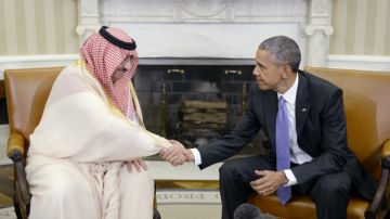 U.S President Barack Obama Shakes hands with Crown Prince Mohammed bin Nayef of Saudi Arabia