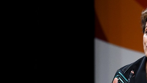 Dilma Rousseff , presidenta de Brasil.