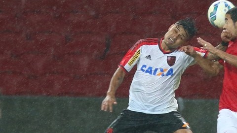 El Internacional y el Flamengo juegan en la Primera Liga.
