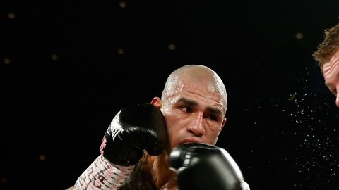 Miguel Cotto y Saúl "Canelo" Álvarez. Foto: Getty Images.