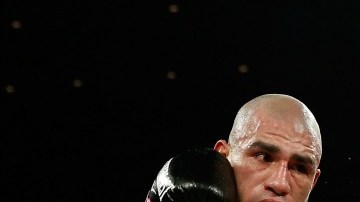 Miguel Cotto y Saúl "Canelo" Álvarez. Foto: Getty Images.