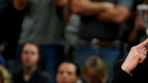Gregg Popovich dijo que "fue un juego entre hombres y niños".