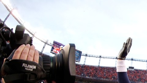 Peyton Manning saborea el triunfo contra los Patriots para avanzar al que será su cuarto Super Bowl, segundo con los Broncos.