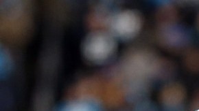 Thomas Davis tuvo que dejar el juego anterior de los Panthers tras sufrir fractura en el brazo derecho, pero planea jugar el 7 de febrero.