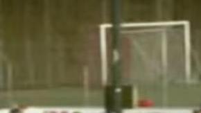 Dice el refrán que "hijo de tigre, pintito". Esto se cumple a la perfección con Justin Kluivert.