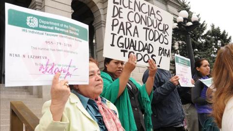 protesta licencias indocumentados