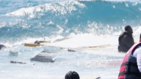 Al menos 41 personas perdieron la vida en dos naufragios en la costa de Grecia.