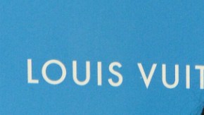 Parece que la cantante y el actor británico comparten algo más que la misma manager.