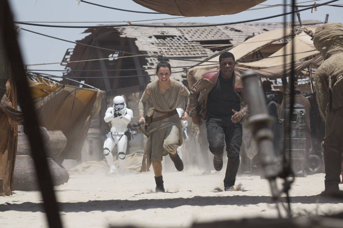 'Star Wars. The Force Awakens' está a solo $20 millones de convertirse en el filme más taquillero de la historia en EEUU.
