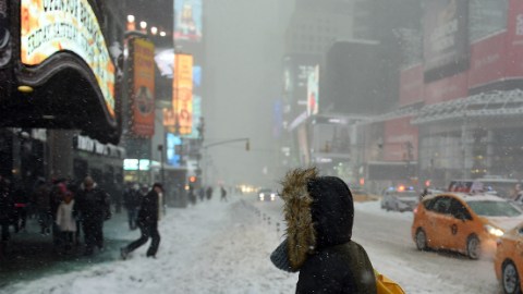 Los espectáculos en los cinco distritos se están cancelando a causa del temporal de nieve y viento, que empeora por momentos.