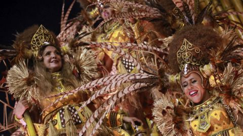 El Carnaval entra hoy en su recta final para tristeza de los cariocas, que ya comienzan a pensar en el próximo año.