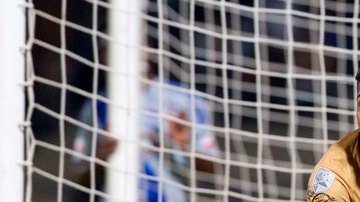 Ismael Sosa y el festejo del primer gol de Pumas ante Emelec en la Copa Libertadores.