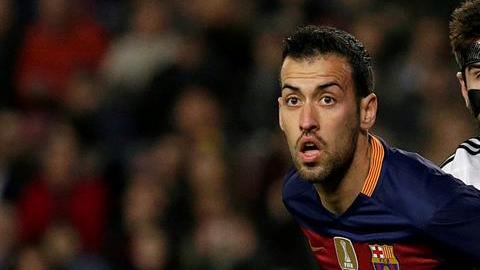 A sus 27 años, Busquets vive su mejor momento y es pieza clave en el armado del Barcelona.
